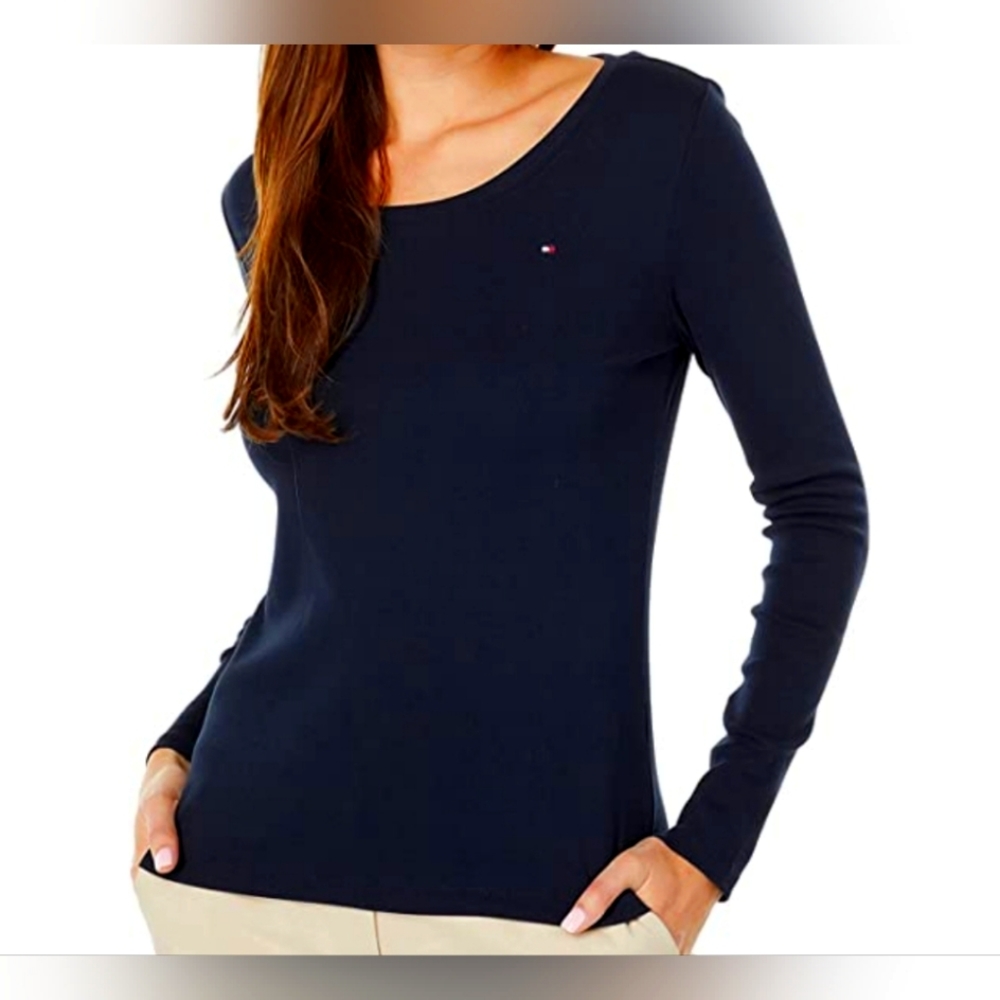 Tommy Hilfiger Women's Long Sleeve Scoop Neck Tee L size.